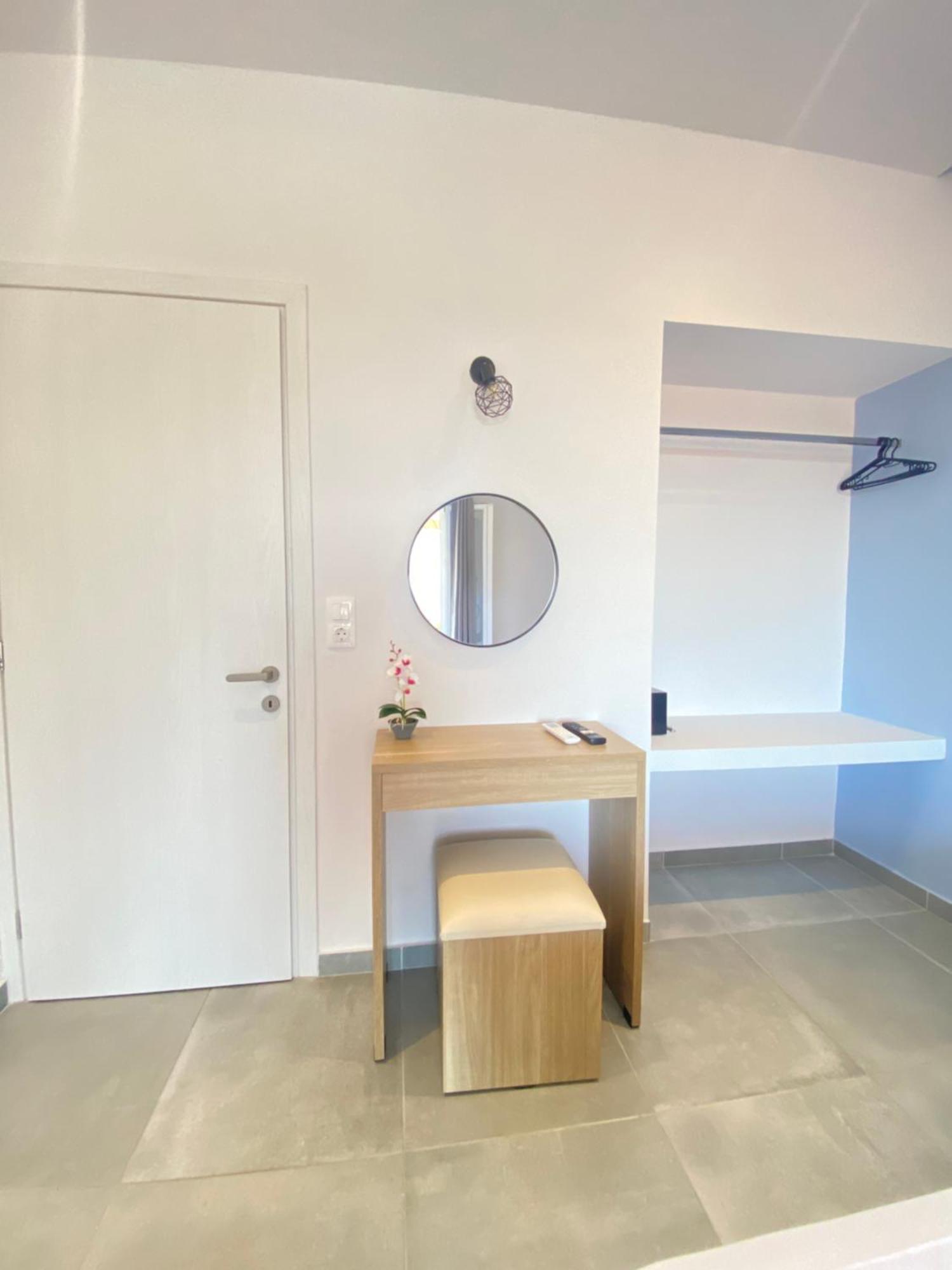 Paradiso Hotel Sea View And Pool Suites Ipsos Corfu Bagian luar foto