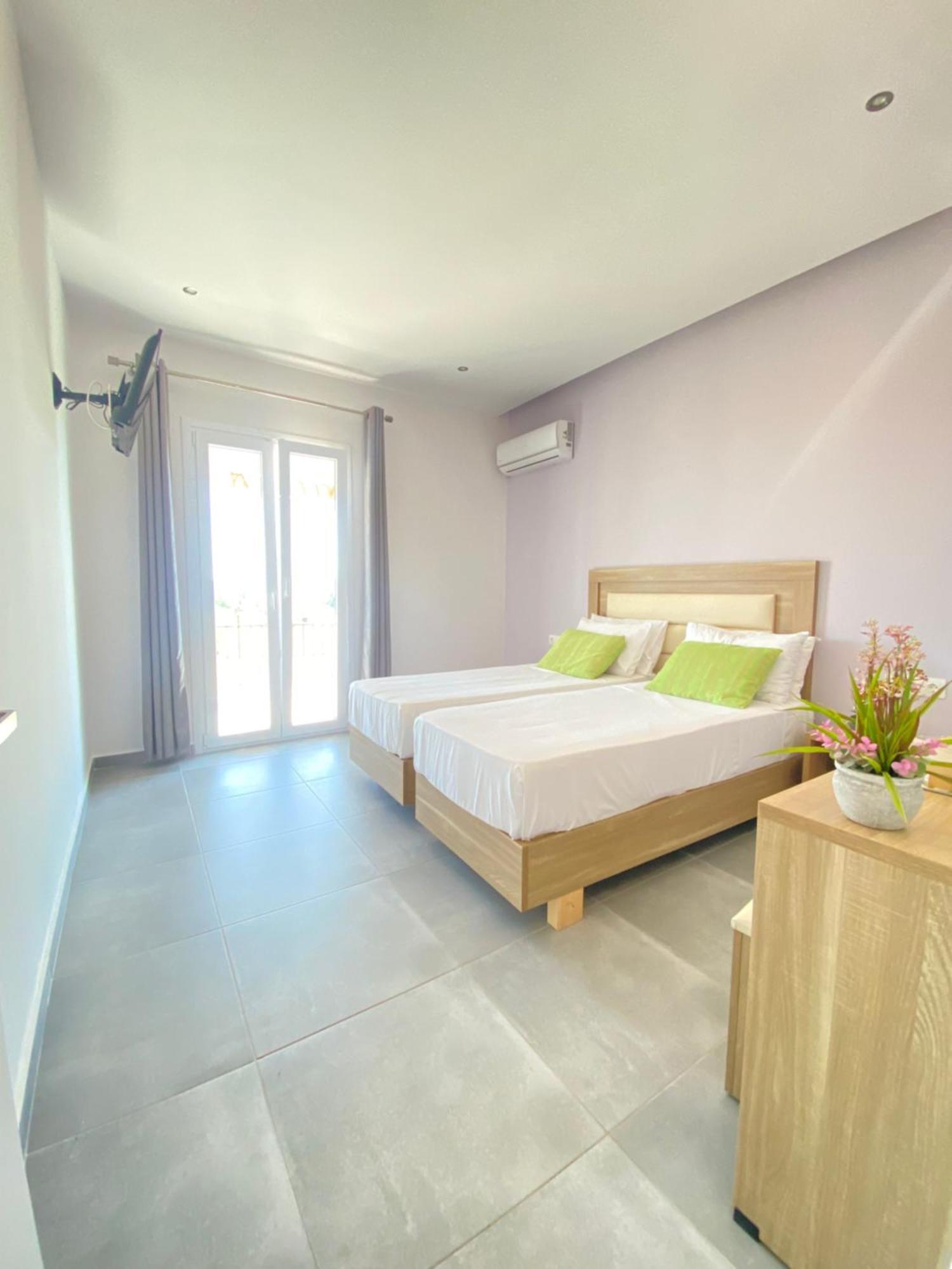 Paradiso Hotel Sea View And Pool Suites Ipsos Corfu Bagian luar foto