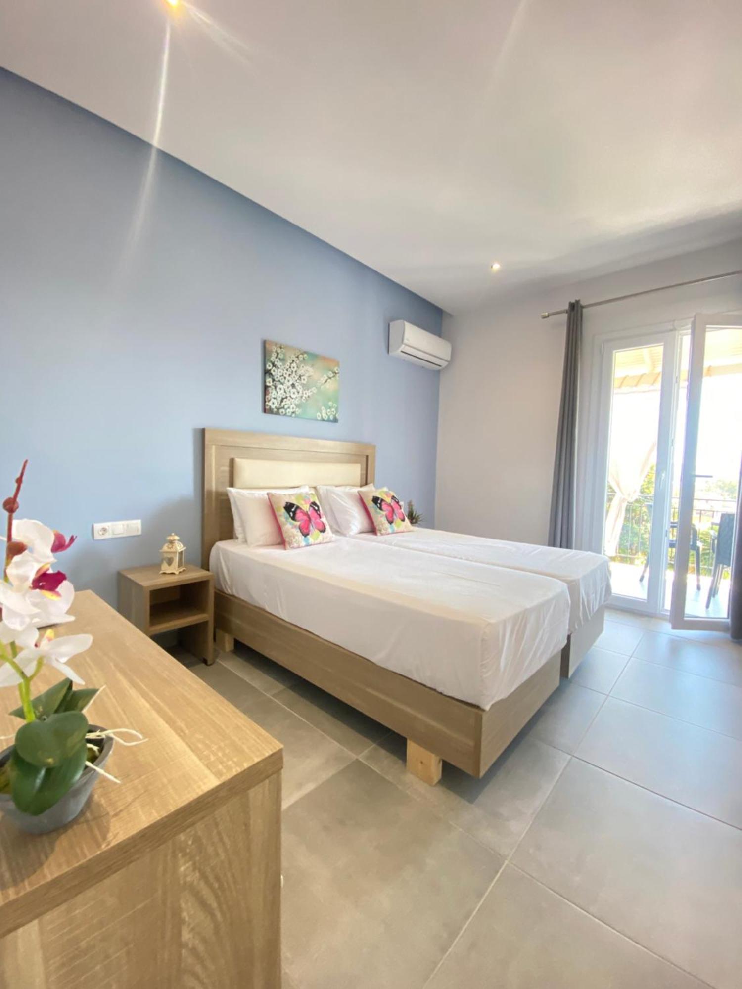 Paradiso Hotel Sea View And Pool Suites Ipsos Corfu Bagian luar foto